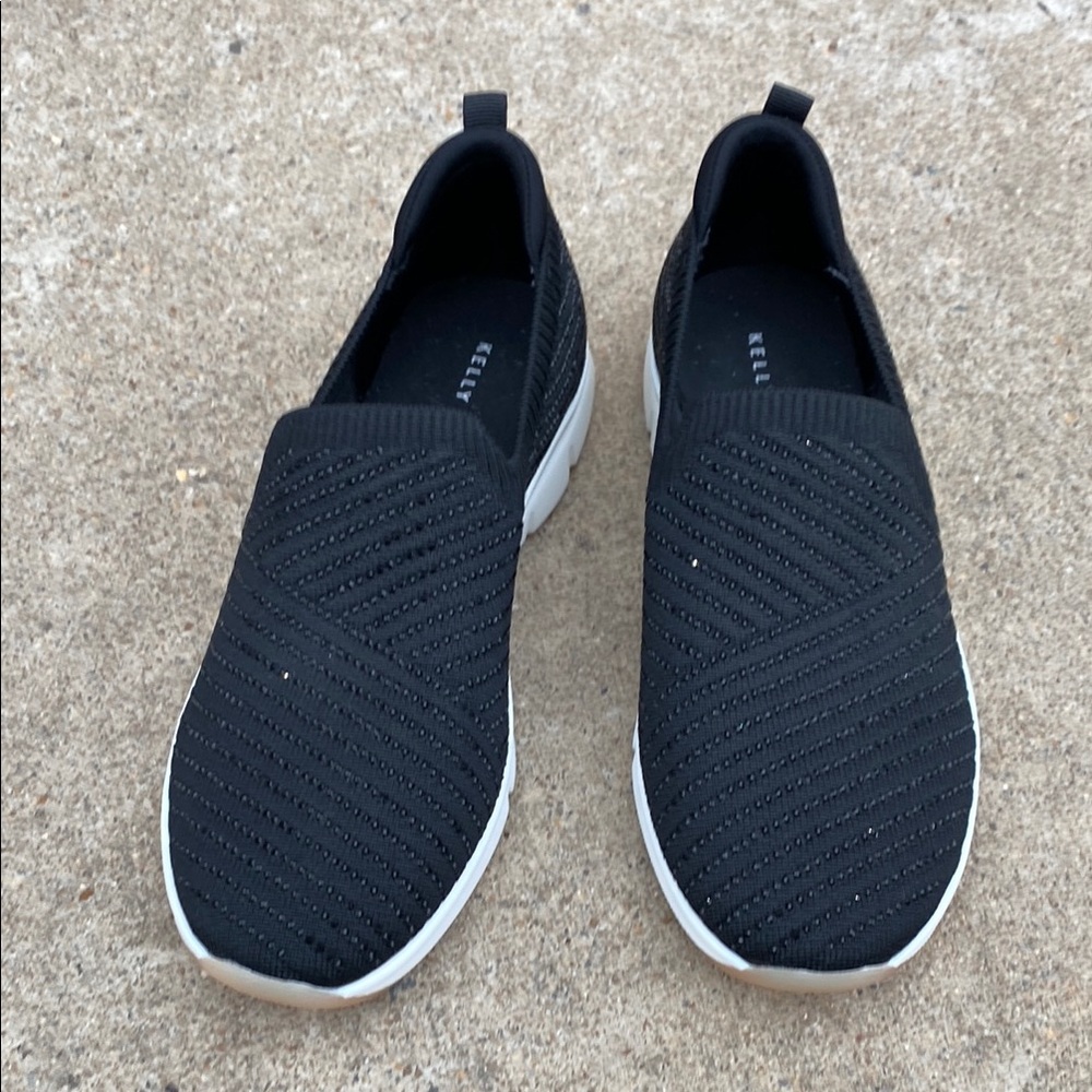 Kelly & Katie Black Slip-On Shoes size 7